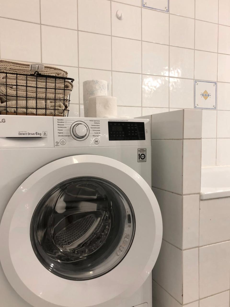 A Place Like Home Apartamenty Wiewiorcza غدانسك المظهر الخارجي الصورة