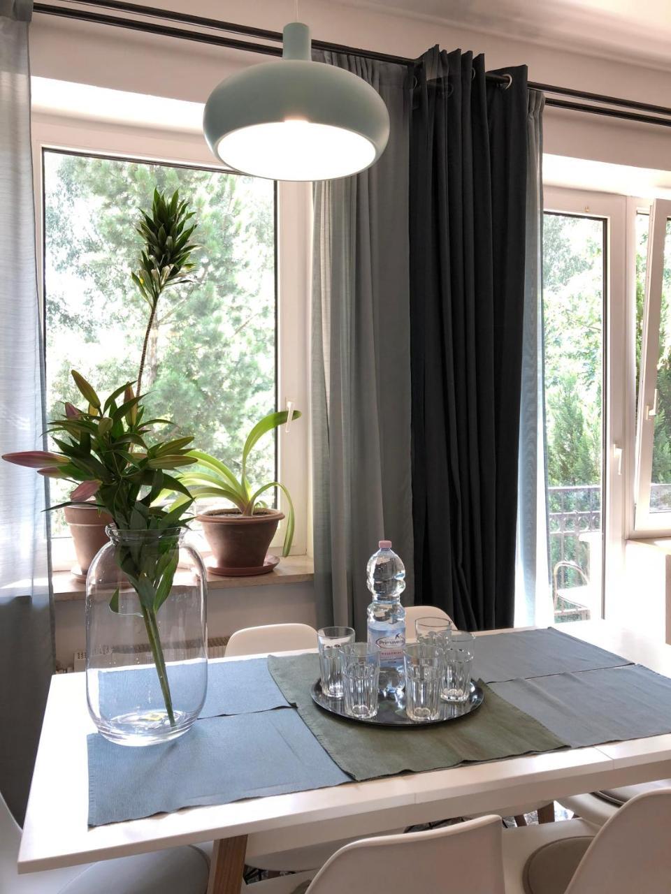 A Place Like Home Apartamenty Wiewiorcza غدانسك المظهر الخارجي الصورة
